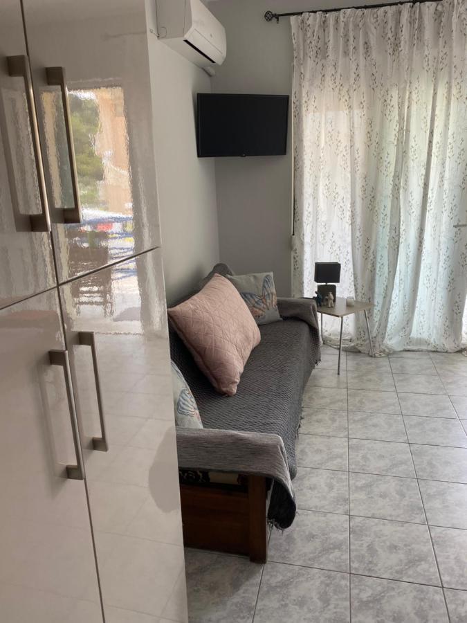Small Beauty Studio Καβάλα Εξωτερικό φωτογραφία